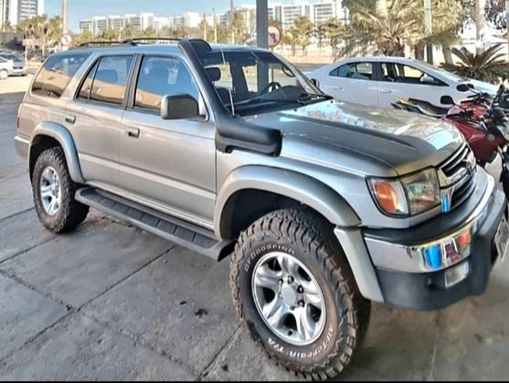TOYOTA HILUX SW4 3.0 4X4 8V TURBO DIESEL 4P MANUAL TOYOTA HILUX SW4 3.0 4X4 8V TURBO DIESEL 4P MANUAL